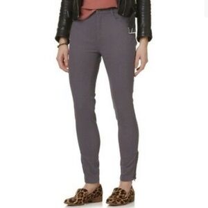 Juniors Bongo Mid Rise Gray Skinny Pants Size 1